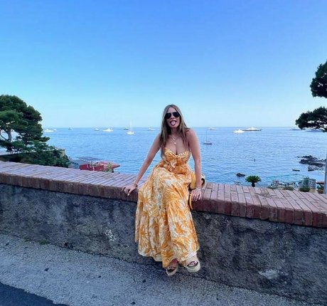 Sofia Vergara high quality model image