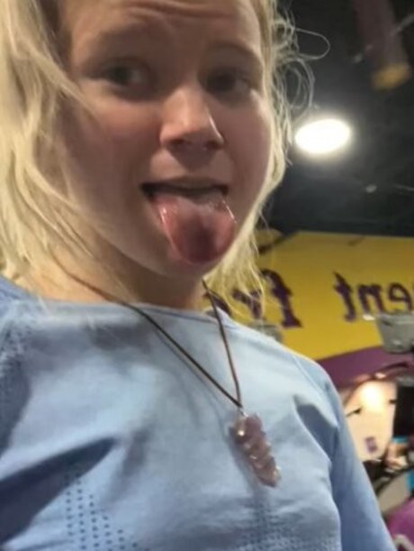 Gingiehippie porn model pictures