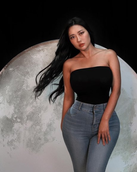 Ssunbiki star naked gallery