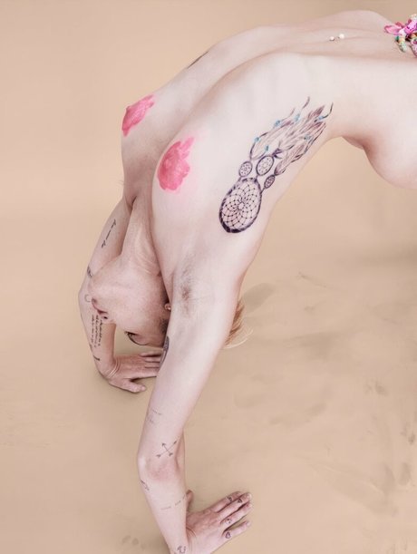 Miley Cyrus model best photos