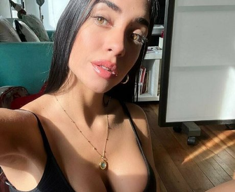 babyssuggar pornographic star img