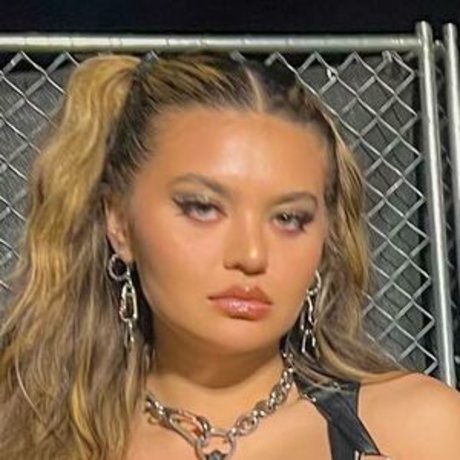 Sofia Jamora pornstar nude pictures