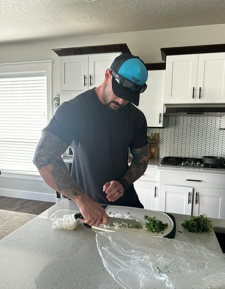 cheekschase1 exclusive model pics