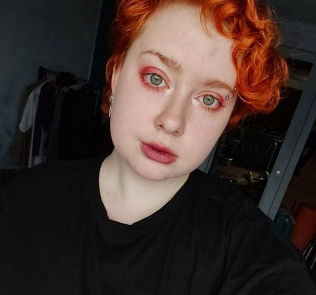 queen charly pornstar exclusive img