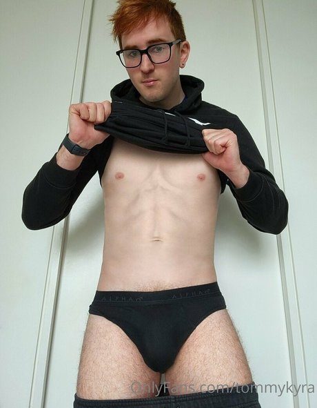 tommykyra hot star photos