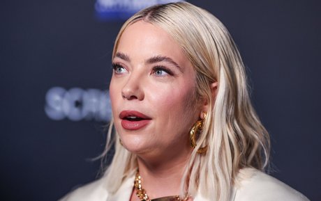 Ashley Benson top actress images