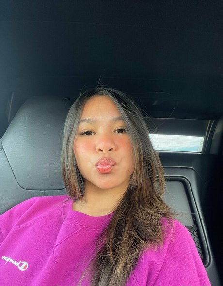 yourangeldarling model perfect picture