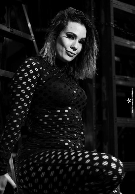 Killer Kelly model exclusive img