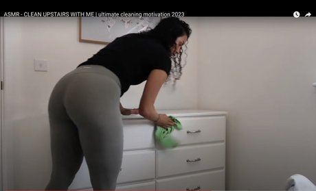 Leila Berisha star erotic pic