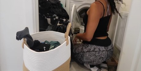 Leila Berisha sexy actress pics