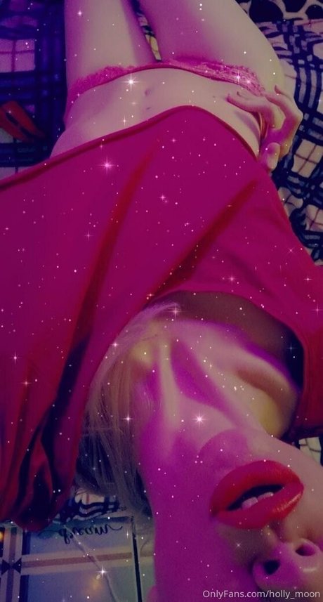 lil holly pornstar top pic