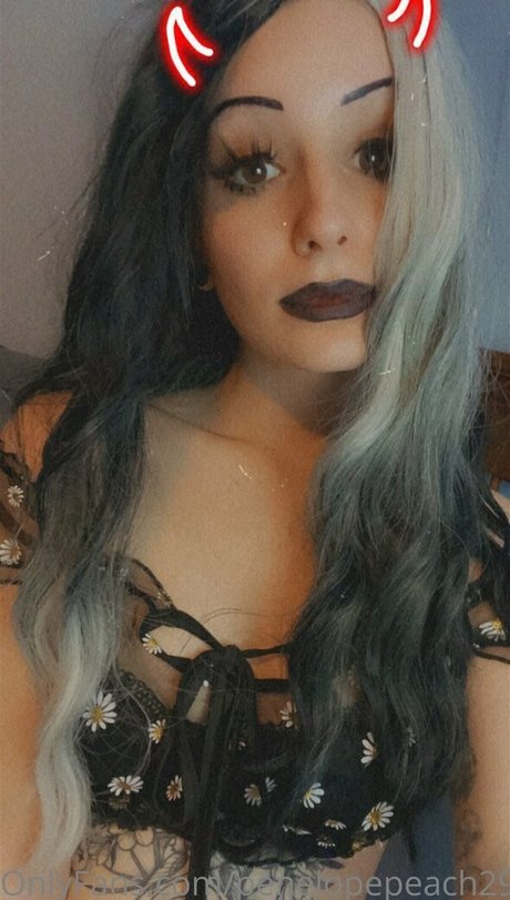 penelopepeach29 model naked gallery