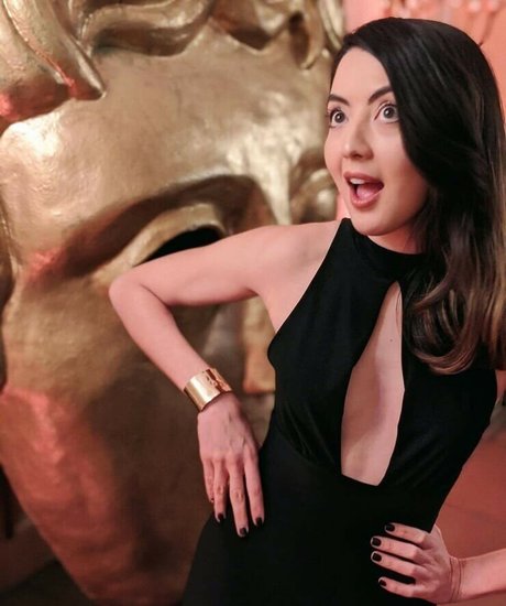 Jane Douglas pretty star image