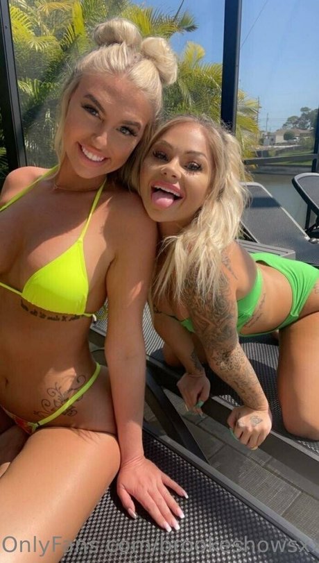 brookeshowsxx xxx actress gallery