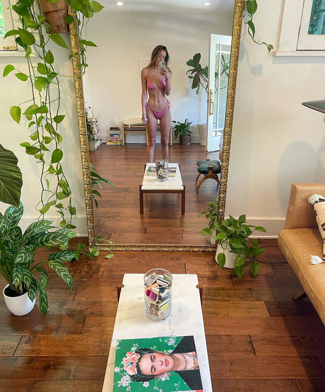 Chloe Bennet model high quality photos