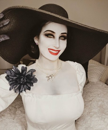 bootiesmalls star naked galleries