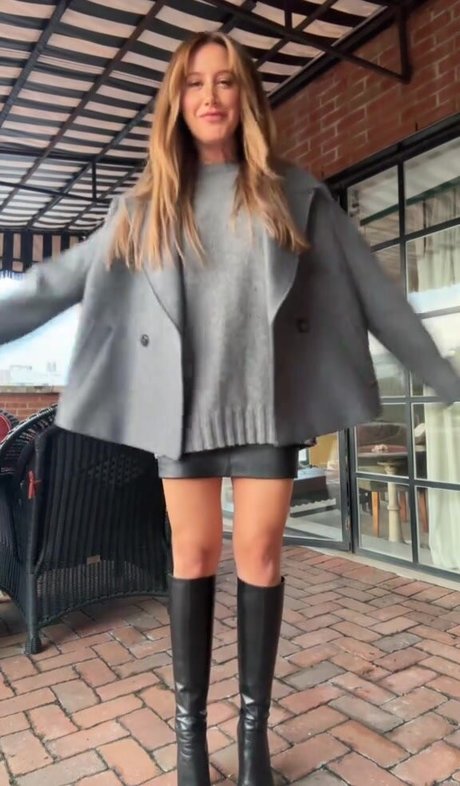 Ashley Tisdale pretty actress archive