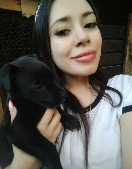 carolinee2000 nice model photo