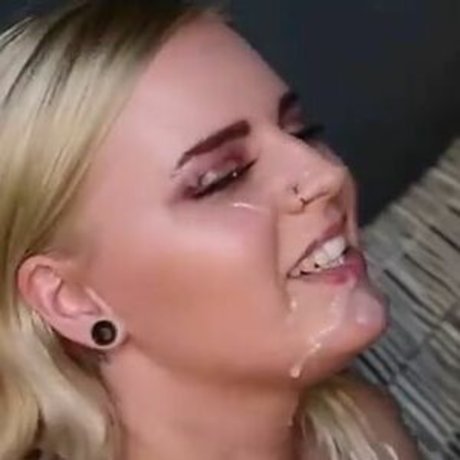 babemeetsbeard xxx pornstar photos