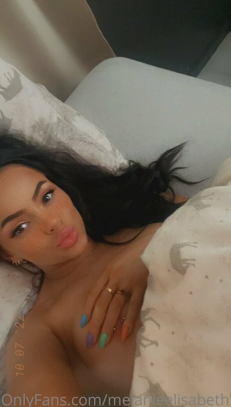 melanieelisabeth exclusive model picture