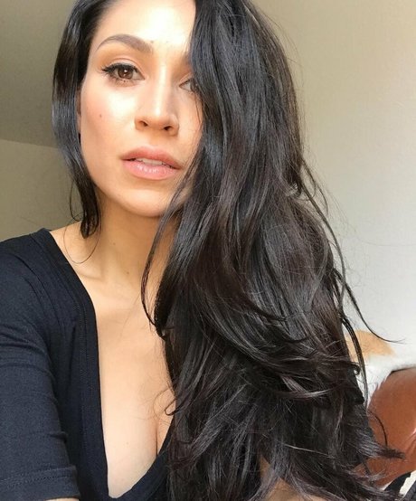 Cassie Steele best star photo