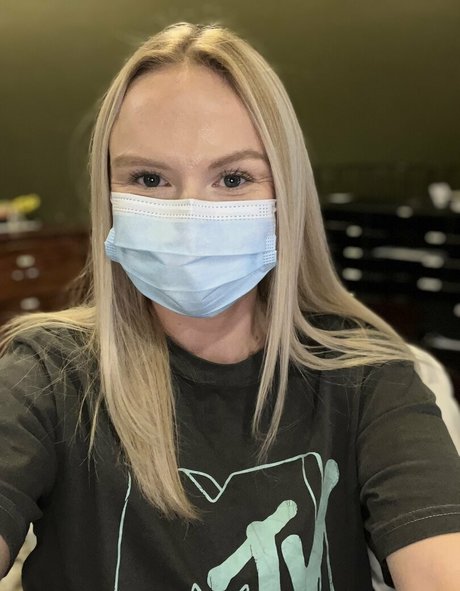 bunnycovered naked pornstar photo