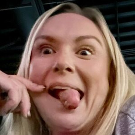 bunnycovered top star pic