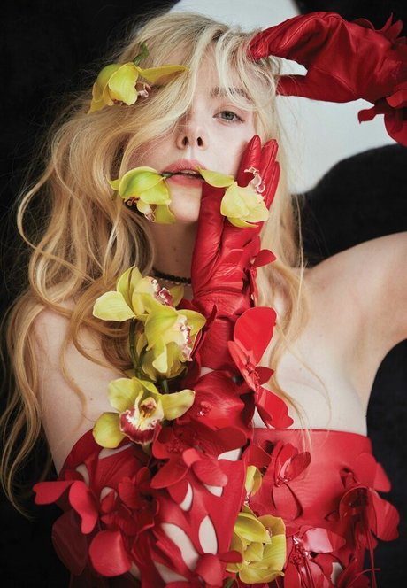Elle Fanning pornstar adult images