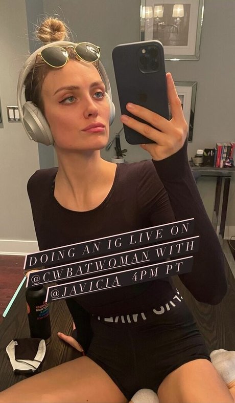 Wallis Day pornstar art gallery