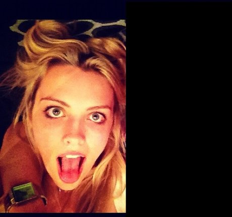 Wallis Day art actress images