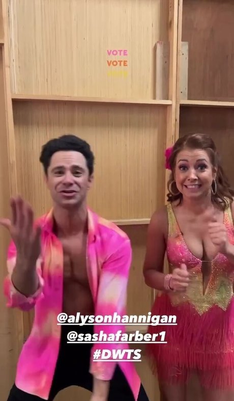 Alyson Hannigan sexy actress gallery