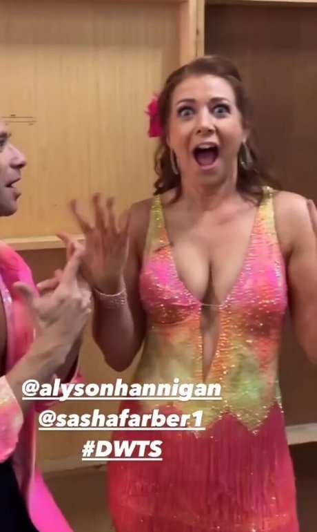 Alyson Hannigan model porn img