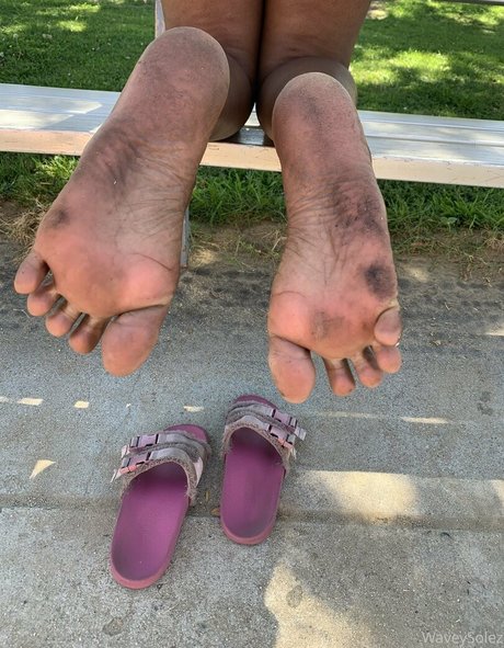 waveysolezz model perfect pic