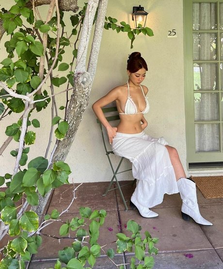 Pepperanyi star erotic pictures