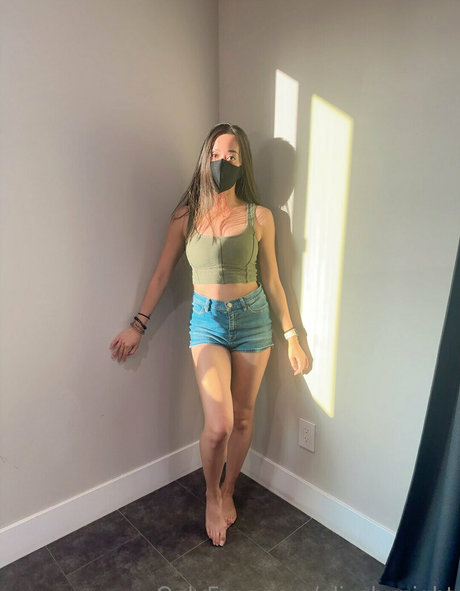 alicebynight star xxx galleries