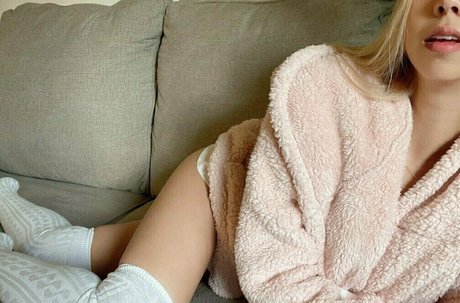 alicebynight star free image