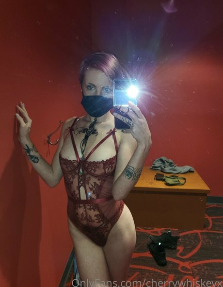 cherrywhiskeyx pornstar nude archive