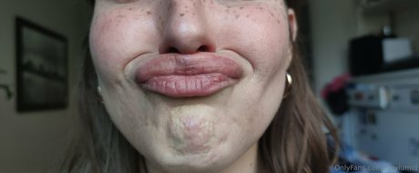 lucylumid star naked pic