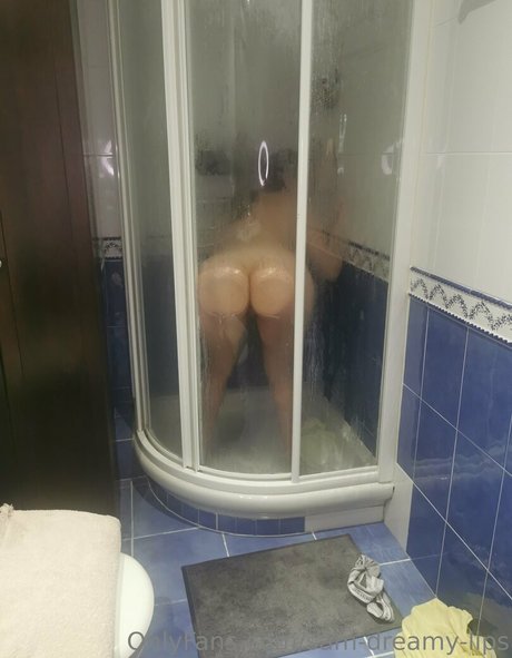 sam dreamy lips nude pornstar photo