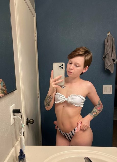 jaymee pineapple star sexy img