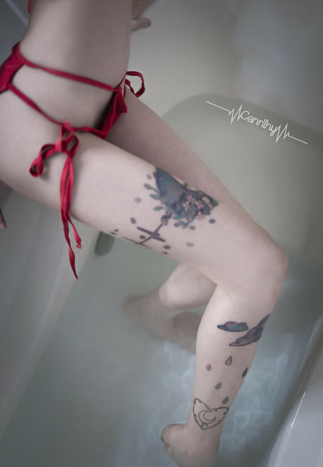 pale teen onlyfans naked photos