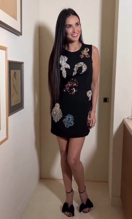 Demi Moore hd pornstar img