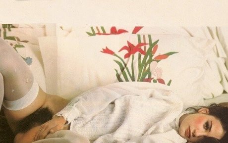 Demi Moore naked star pic