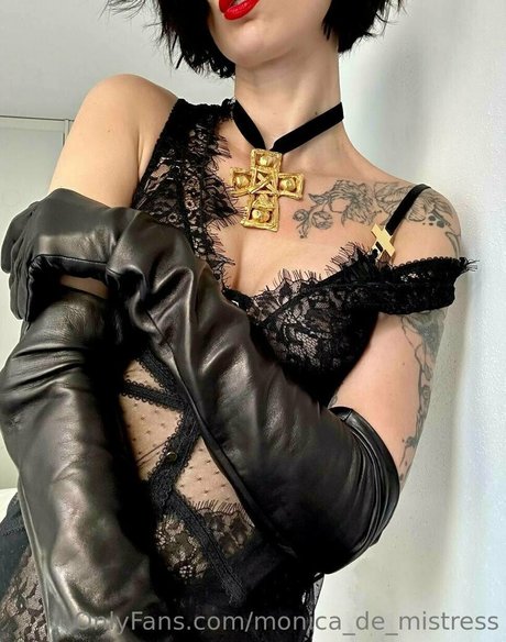 huge cock shemale onlyfans pornographic photos