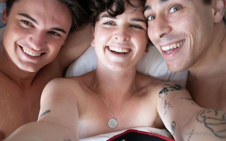 alexandrathorn perfect actress img