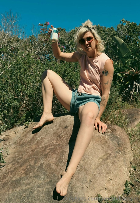 alexandrathorn high quality model image