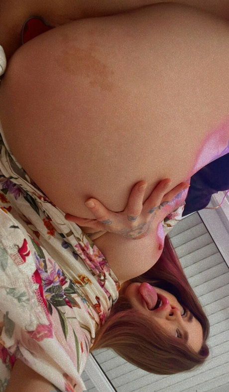 Maru Karv pretty actress archive