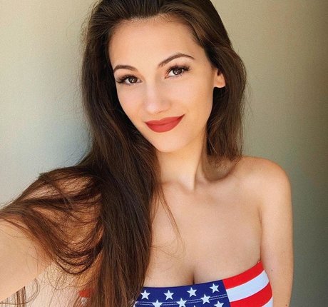 AlexiaRaye nude pornstar photo