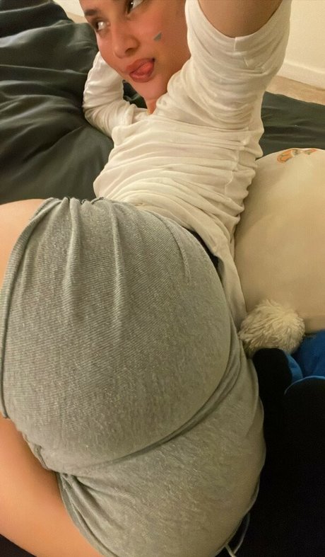 Daisy Delancey star pornographic images