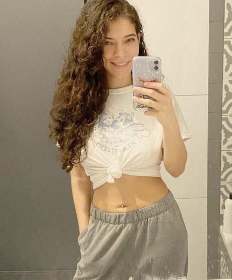 Brittany Venti model hd image